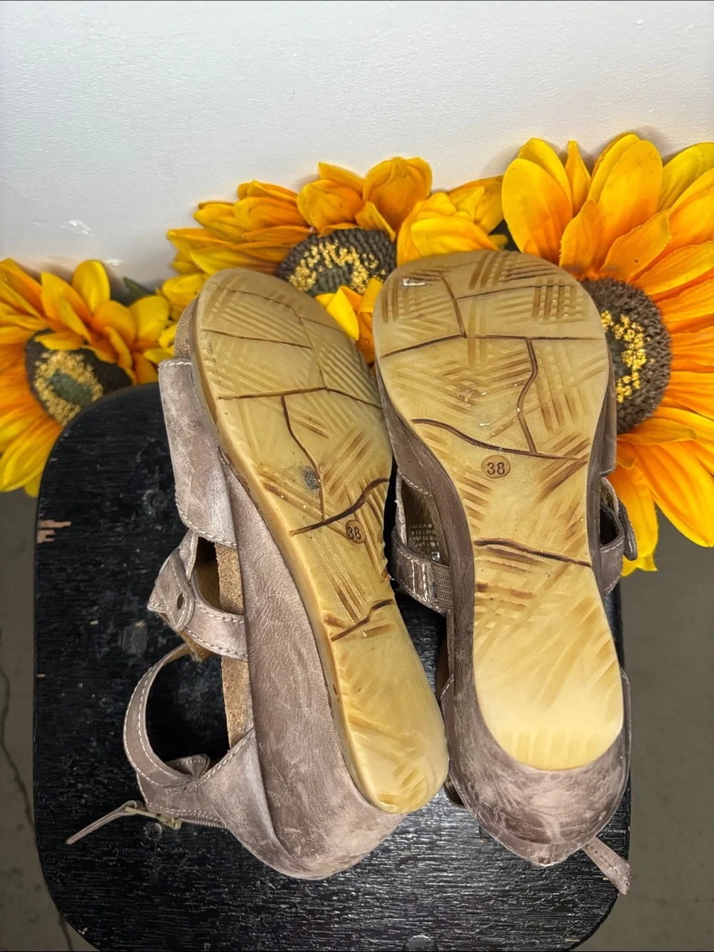 Miz Mooz Maisie Wedge Sandals in Mauve Size 38